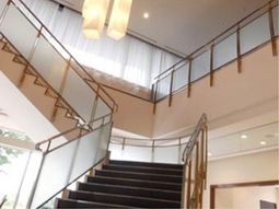 明るい階段の空間