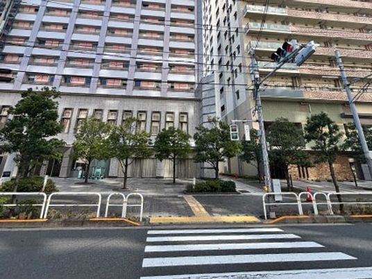 高層建物の外観  
