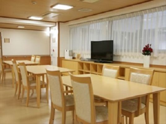 明るい食堂スタッフ募集