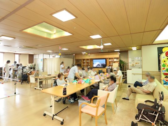 多様な活動の食堂