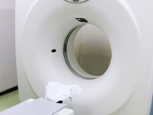 丸い開口部の機器室  