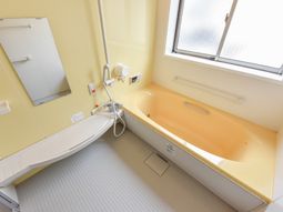 清潔感あるバスルーム