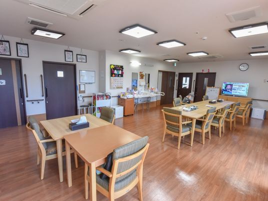 快適な広々とした食堂