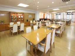 明るい清潔なダイニング