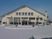 雪景色の建物外観  