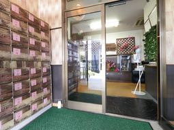 エントランスの受付エリア