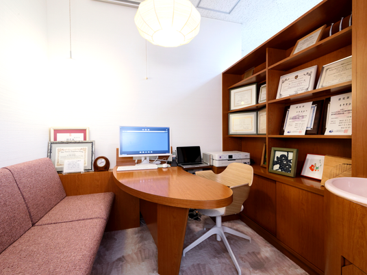 応接用の小部屋  