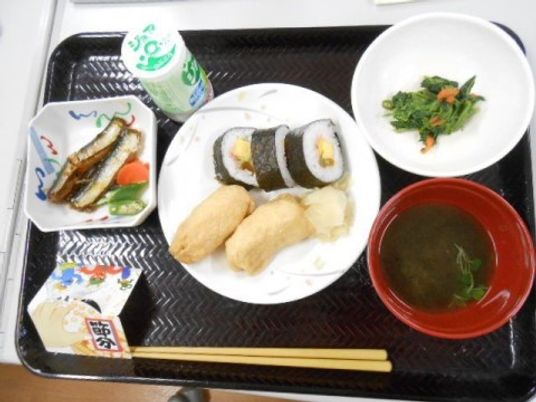 バランスの良い食事提供風景