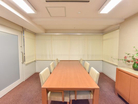 清潔感ある会議室