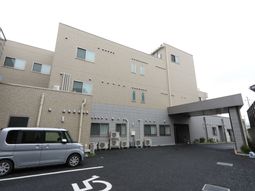 現代的な建物の外観