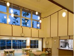 明るいダイニングルーム