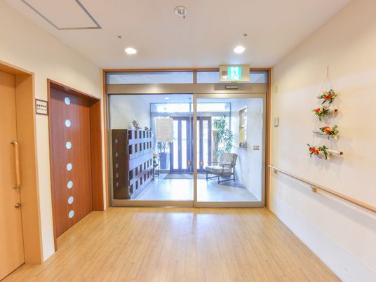 開放的なエントランス風景