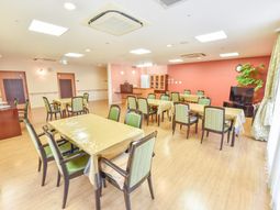 広々とした快適な食堂
