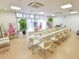 明るい機能訓練室