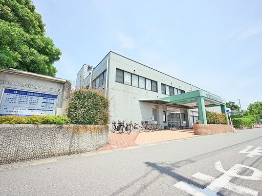 病院併設の外観  