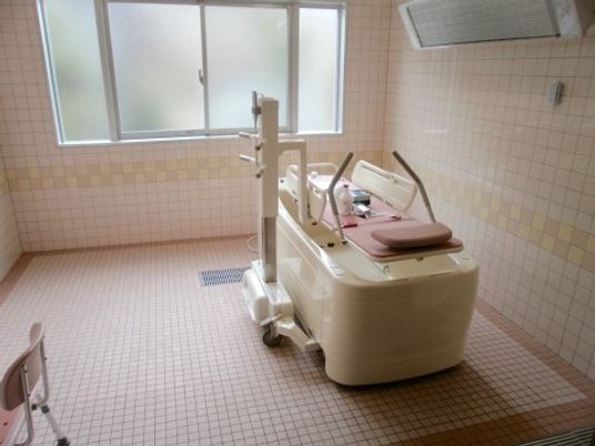 快適な介護用浴室