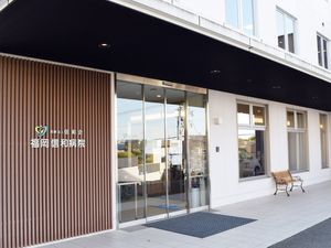 建物の入口外観  