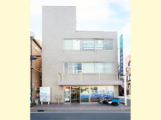 医療系建物の外観  