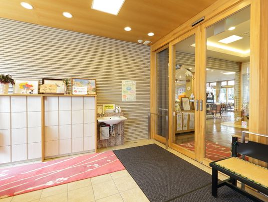 エントランスと洗面台