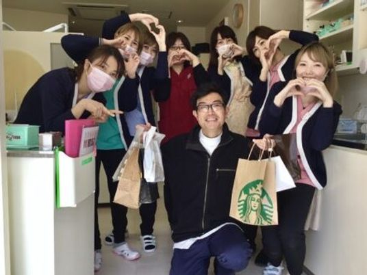 スタッフ集合のラウンジ  