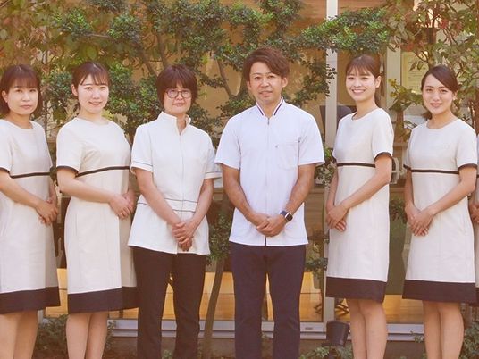 スタッフ集合の庭  
