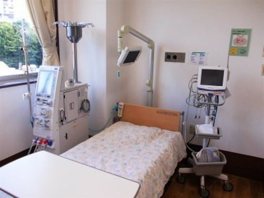 医療機器のある個室  