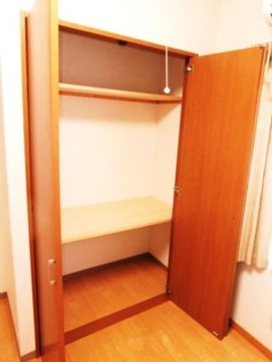 整理整頓されたクローゼット