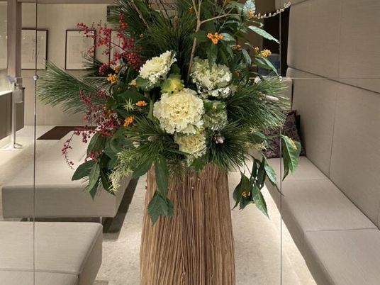 花のあるロビー  