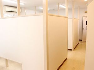明るい廊下  