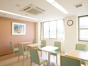 明るい食堂  