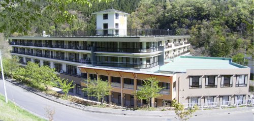 短期入所生活介護 悠う湯ホームの外観