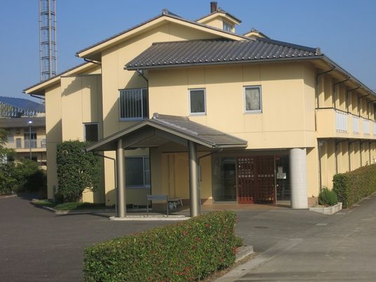 外観の建物正面  