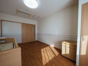 日差しの入る居室