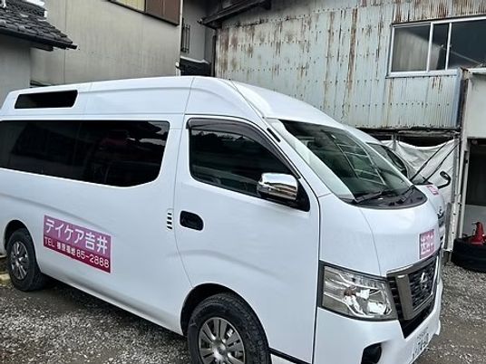 送迎車の外観  