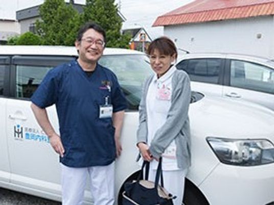 スタッフの屋外集合