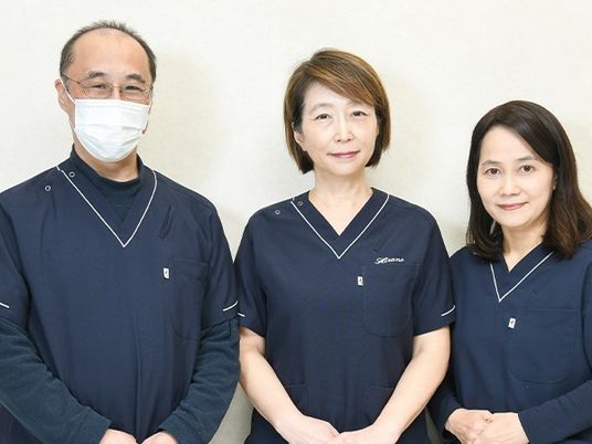 スタッフ3人の集合  