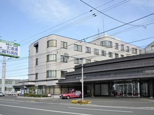 道路沿いの施設外観  