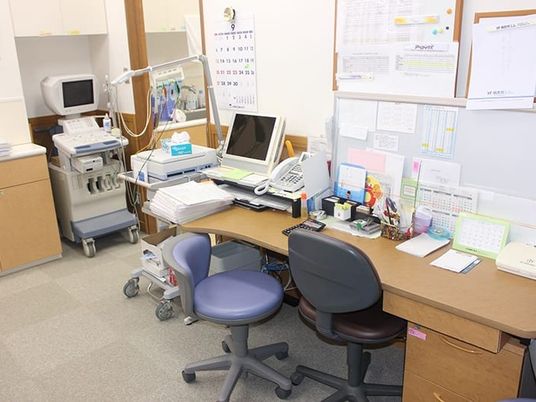 設備が整った事務室  