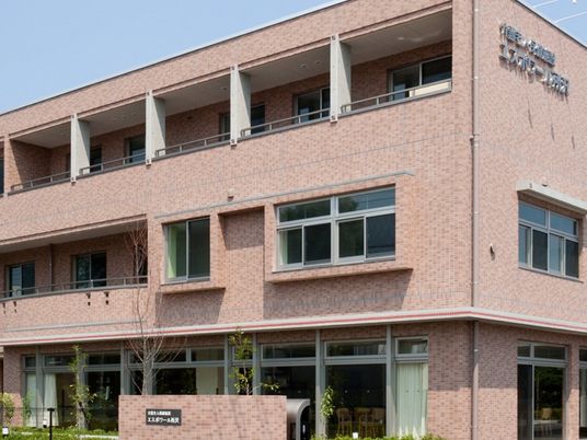外観の建物正面  