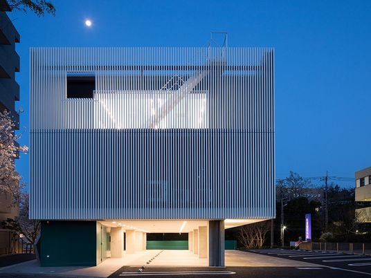 外観の建物正面  