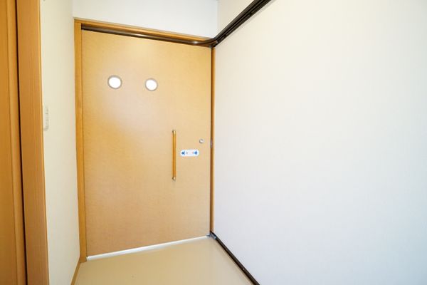 清潔感のある廊下の角
