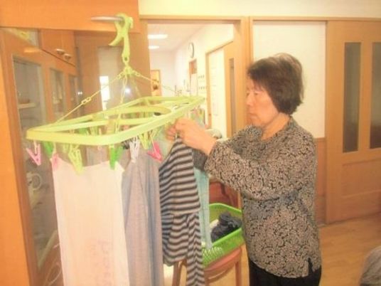 お洗濯する人物