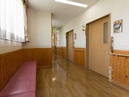 温かみのある廊下