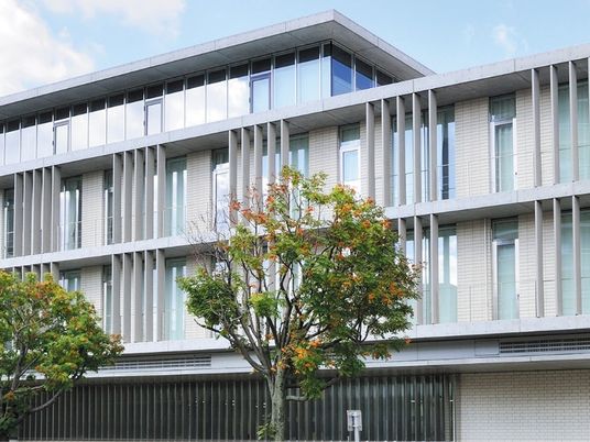 外観の建物正面  