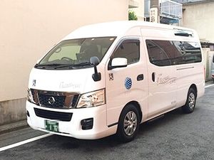 送迎車の外観  