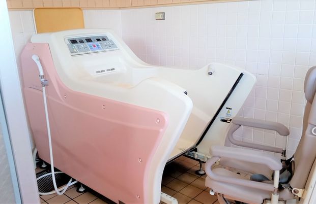 最新設備の浴室