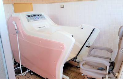 最新設備の浴室