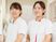 笑顔のスタッフ2人  