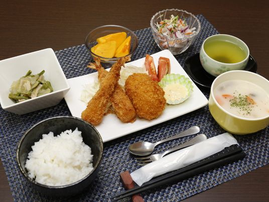 栄養バランスのとれた食事