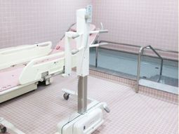 バリアフリーの浴室設備